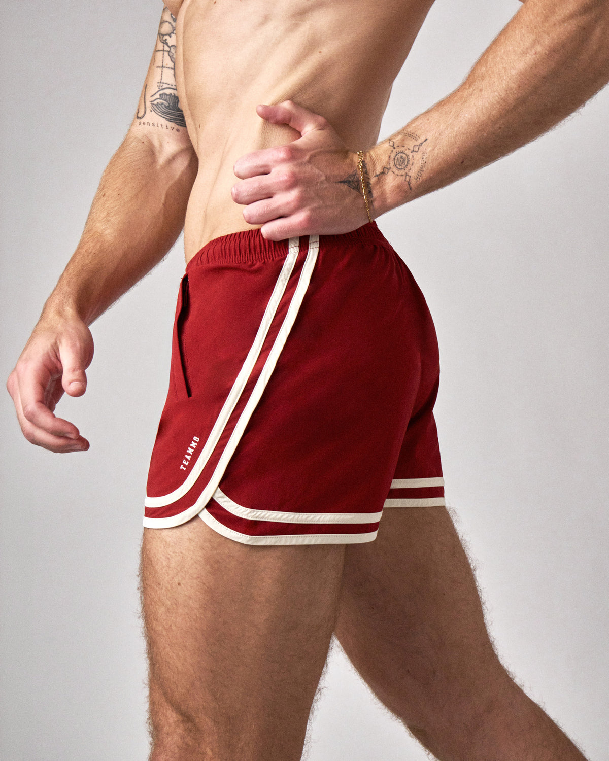 Legacy 2.5" Scallop Short - Maroon